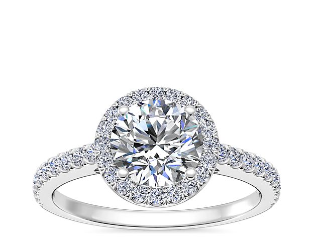 Classic Halo Diamond Engagement Ring in 14k White Gold (1/4 ct. tw.)
