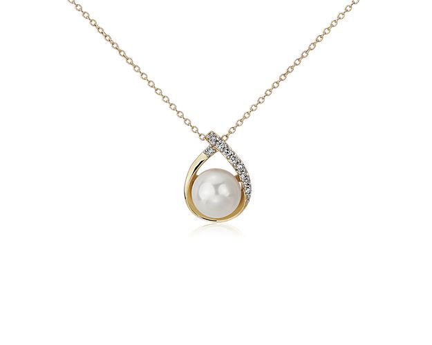 Vintage-Inspired Freshwater Cultured Pearl and Diamond Teardrop Pendant in 14k Yellow Gold (7.5-8mm)