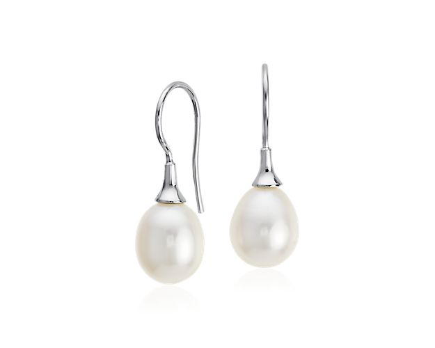 Freshwater Cultured Pearl Drop Earrings in Sterling Silver (8mm)