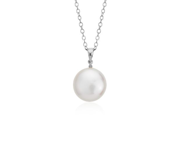 Freshwater Cultured Pearl Coin Pendant in Sterling Silver (12mm)
