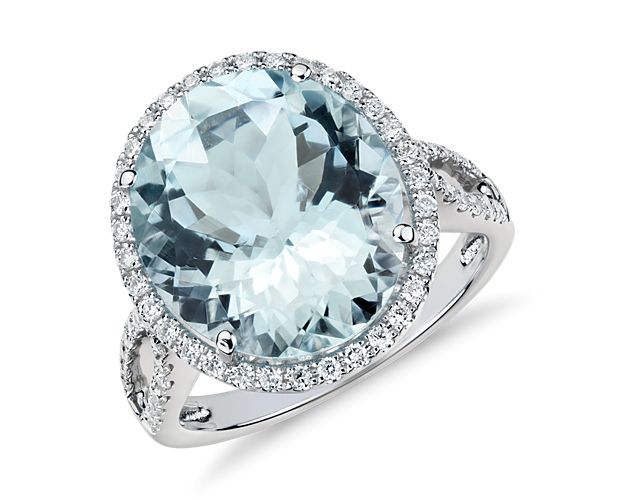 Aquamarine and Diamond Halo Ring in 18k White Gold (14x12mm)
