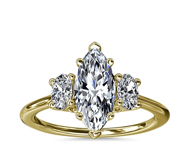 Oval Three-Stone Diamond Engagement Ring in 18k Yellow Gold (1/3 ct. tw.)