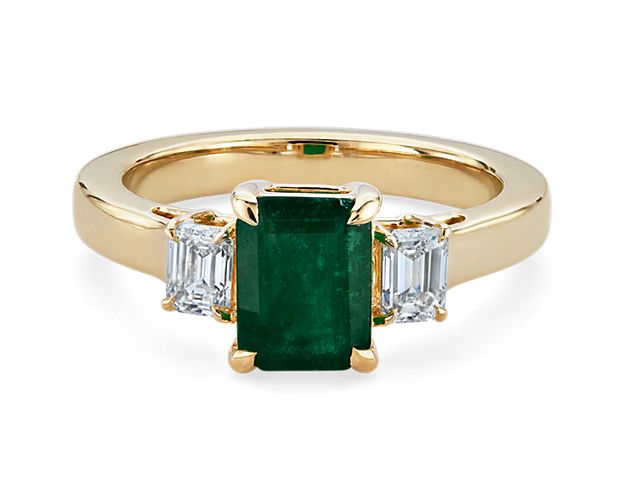 Emerald Cut Emerald and Diamond Ring in 14k Yellow Gold (8x6mm)